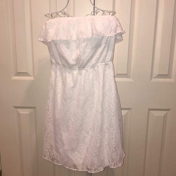 Maurices Dresses & Skirts - Maurice’s White Lace Strapless Dress